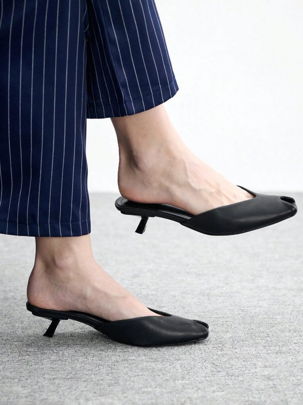Black Casual Women's Commute Peep Toe low heel Shoes